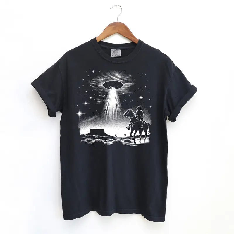 Cowboy UFO Tshirt, Comfort Colors Vintage Tees, Womens Graphic Tee Shirts, Cowboy Graphic Tees, Western Lover Shirt Fit Top