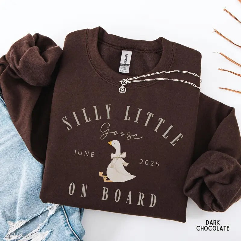 Custom Month Pregnancy Announcement Shirt Cute Pregnant Sweatshirt Personalized Mom To Be Sweater Funny Baby Reveal Maternity Crewneck for Her