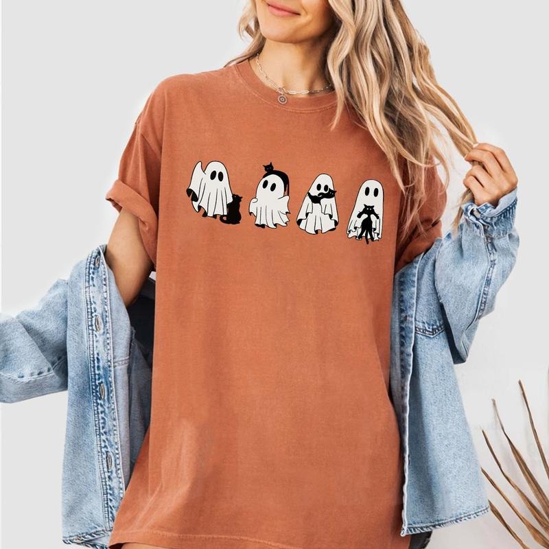Сute Ghost Cat Shirt, Ghost Cat T-shirt, Cat Lovers Sweatshirt, Retro Ghost Halloween, Spooky Season Tee, Funny Halloween Shirt for Women, Gift for Cat Lover, Funny Halloween Cat Shirt, Ghost Black Cat Sweatshirt, Halloween Gifts for Cat Mom, Women Top