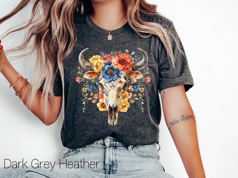 Floral Cow Skull Shirt,Boho Cow Skull T-Shirt,Cow Skull Shirt,Country shirt,Western Graphic Tee for Women,Southwest Longhorn Buffalo Tshirtstyle{n002}2