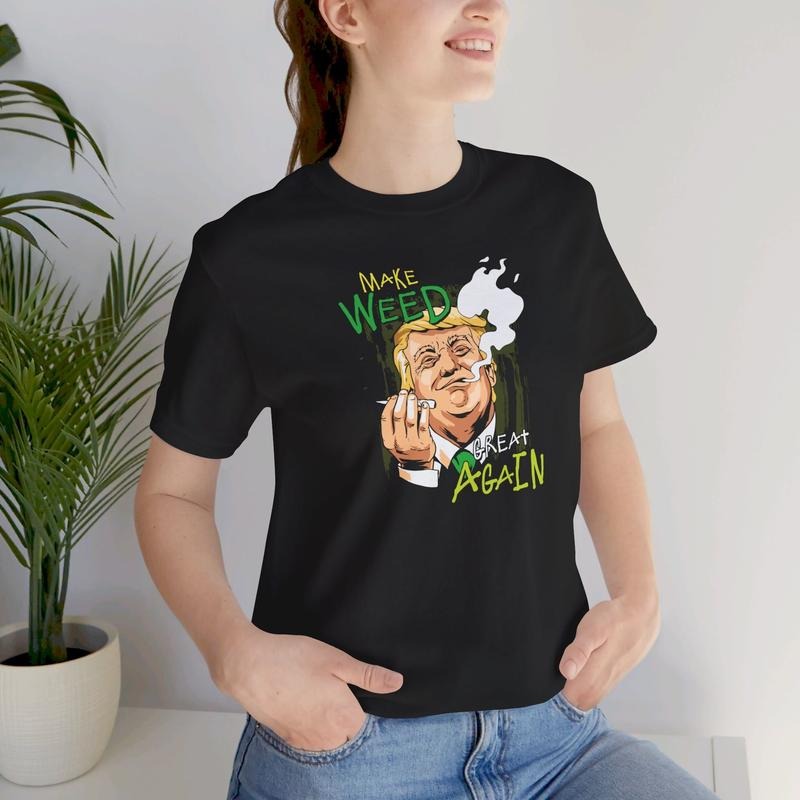 Funny Trump Tee Shirt  T-shirt  Shirt  Smoker Gift
