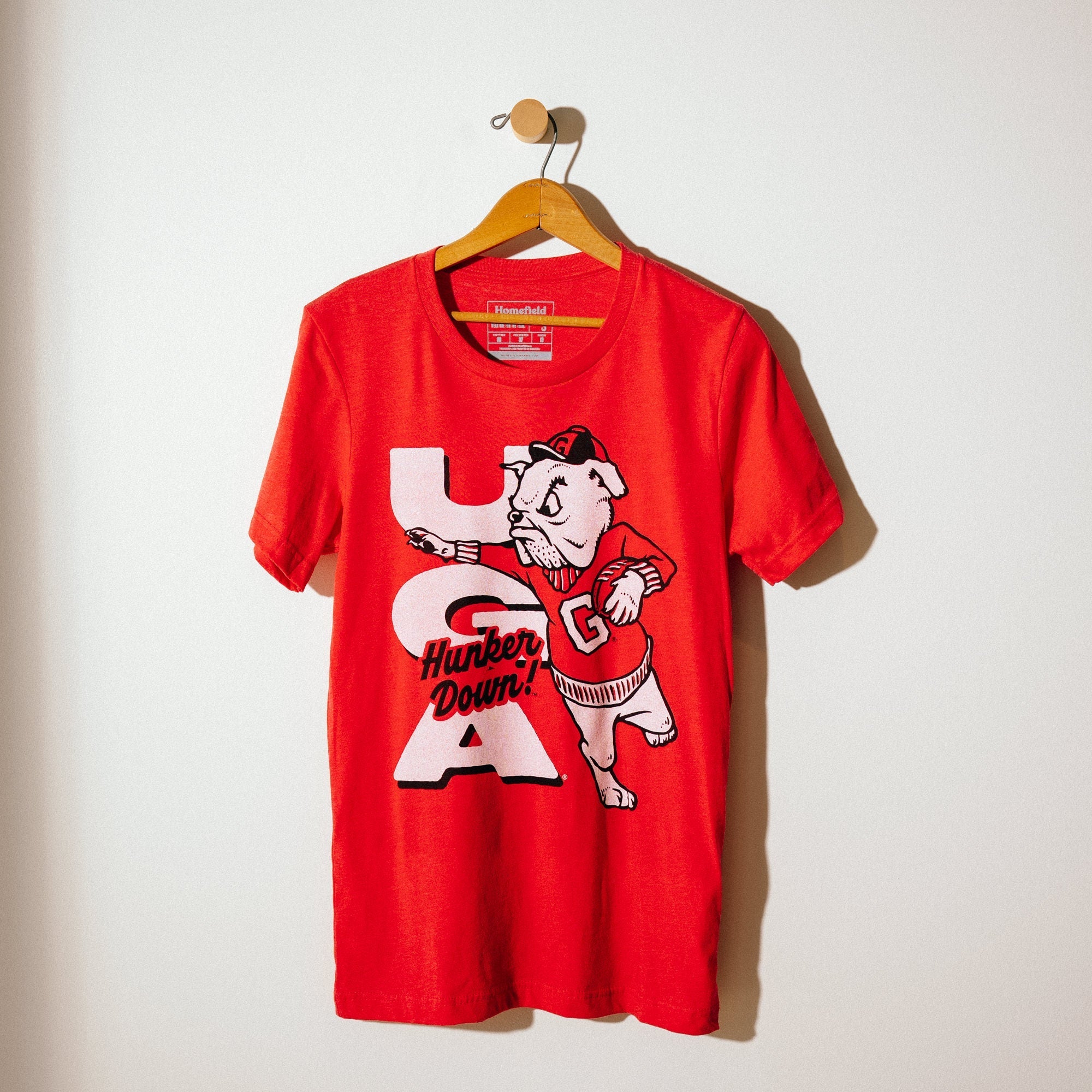 Georgia Bulldogs Vintage Football "Hunker Down" Tee Style001