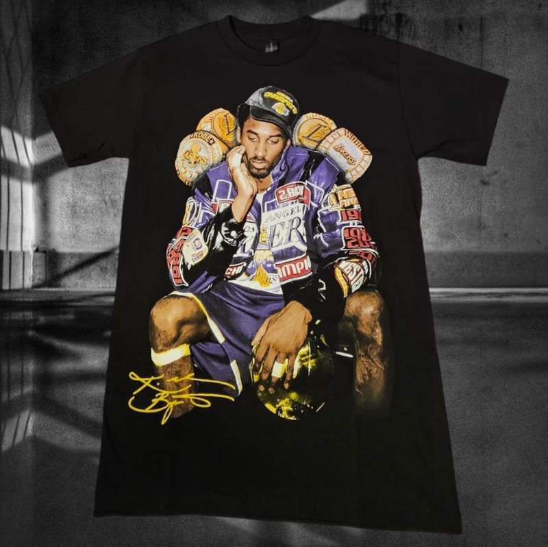 Kobe Bryant with championship rings graphic T-shirt S-3XL Menswear Top Underwear Tshirt