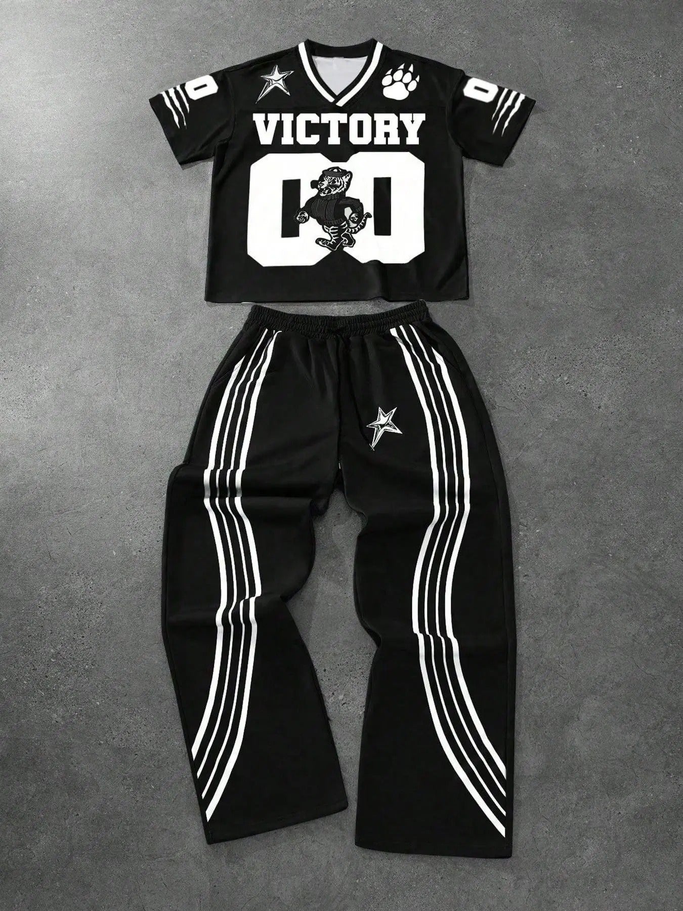 Men's Cartoon Graphic Print Tee & Letter Tape Side Sweatpants Two-Piece Set, Regular Fit Casual Fashion Cozy Round Neck Short Sleeve T-shirt & Jogger Pants for Daily Wear, Men Two-piece Outfits for All Seasons