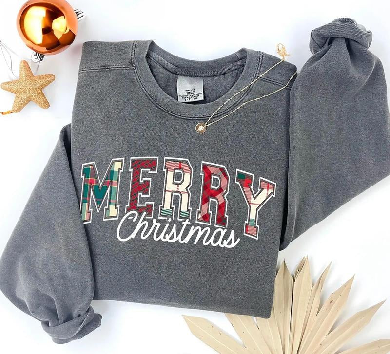 Merry Christmas Plaid Sweatshirts, Retro Christmsa Shirt, Pink Christmas Matching Family Sweaters, Merry Christmas Retro Style Sweatshirt, Holiday Party Shirt, Vintage Christmas Plaid Sweatshirt