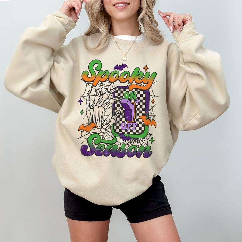 Retro Halloween Shirt for Women, Spooky Season Shirt, Gift For Halloween, Skeleton Fall Halloween Sweatshirt, Skeleton Pumpkin Shirt, Oversized Graphic Tee, Womens Halloween Shirt, Cute Fall Shirt, Spooky Season, Pumpkin Face, Skeleton Tee, Women Top