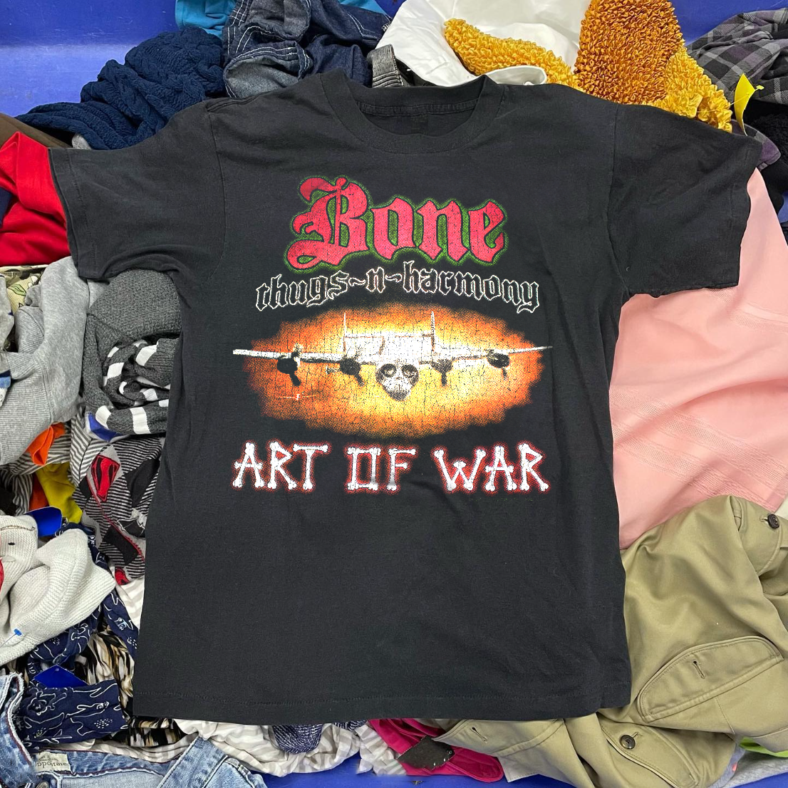 B0NE THUGS N HARM0NY ART 0F WAR 1997 TOUR - VINTAGE WASHED BLACK TSHIRT