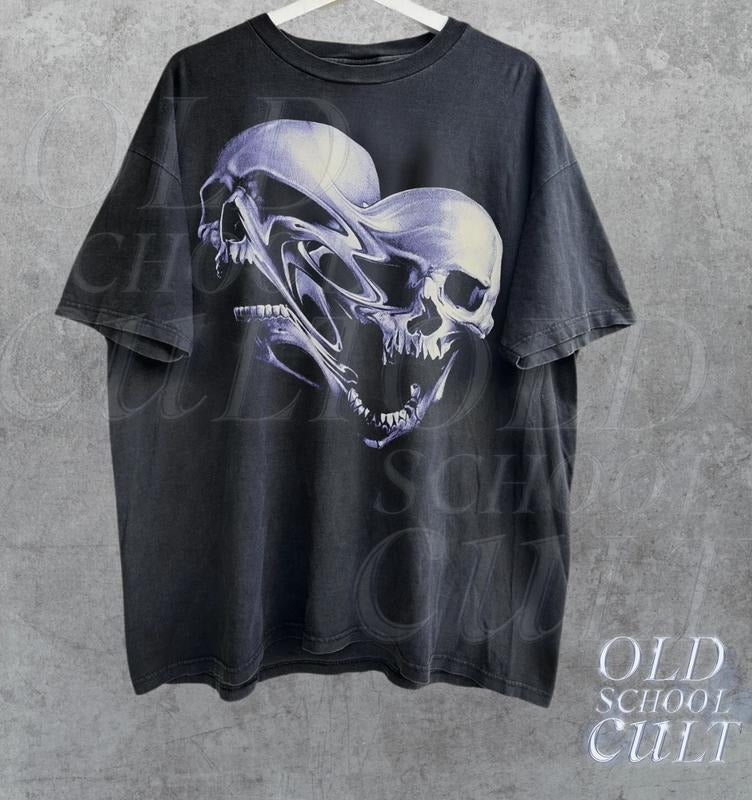 Screaming Skull Vintage 90s Graphic Shirt, Skeleton Y2k Goth Retro Tee, 2000s Emo Clothes, Nostalgia Melting Skull Streetwear Oversize Tee Menswear Top