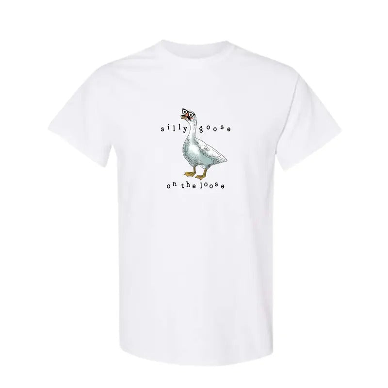 Silly Goose Sweatshirts, Funny Sweatshirts, Minimalist Hoodies for Women, Gifts for Men, Unisex Silly Goose on a T-shirt, Funny T-Shirts