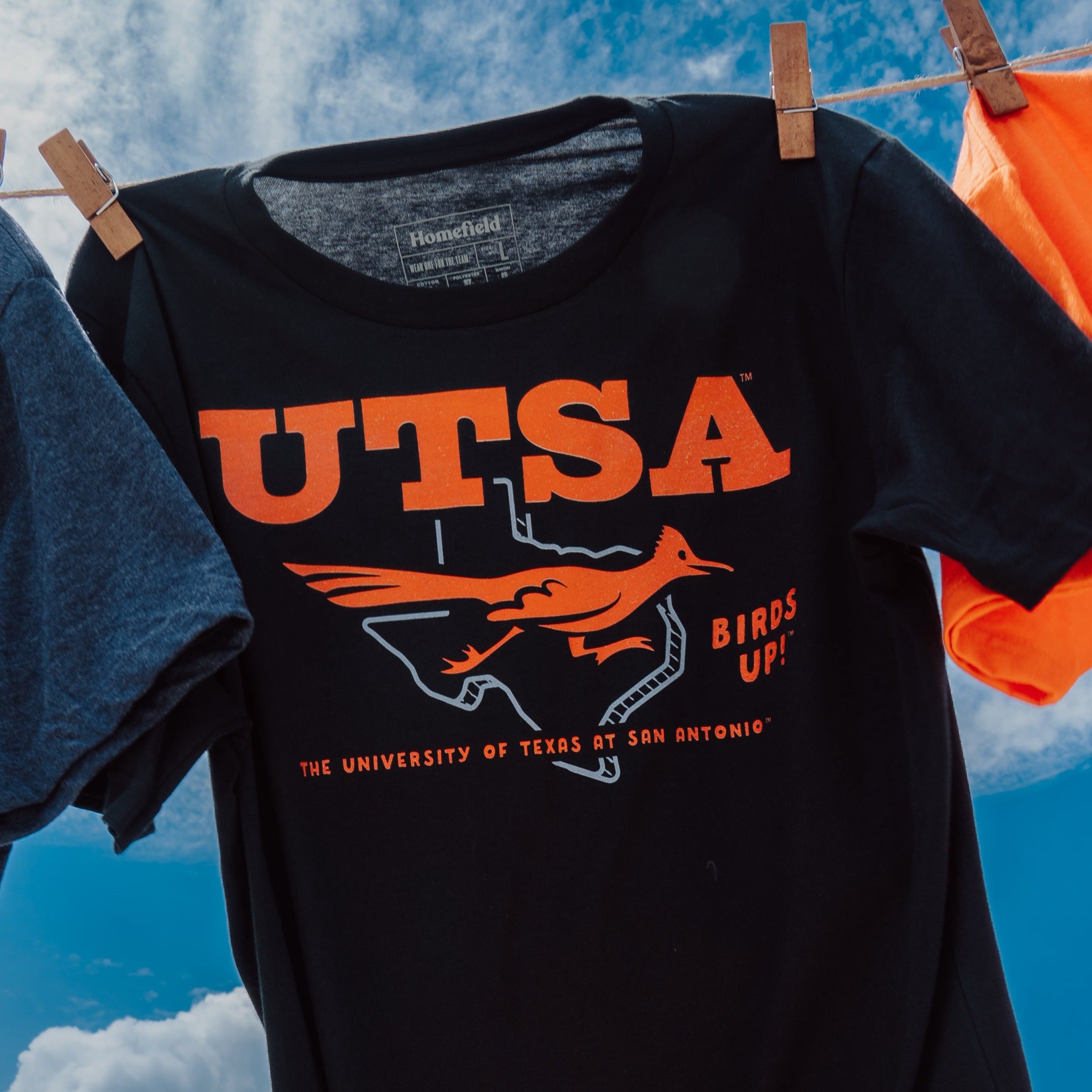 UTSA Roadrunners "Birds Up" Vintage Logo Tee Style001