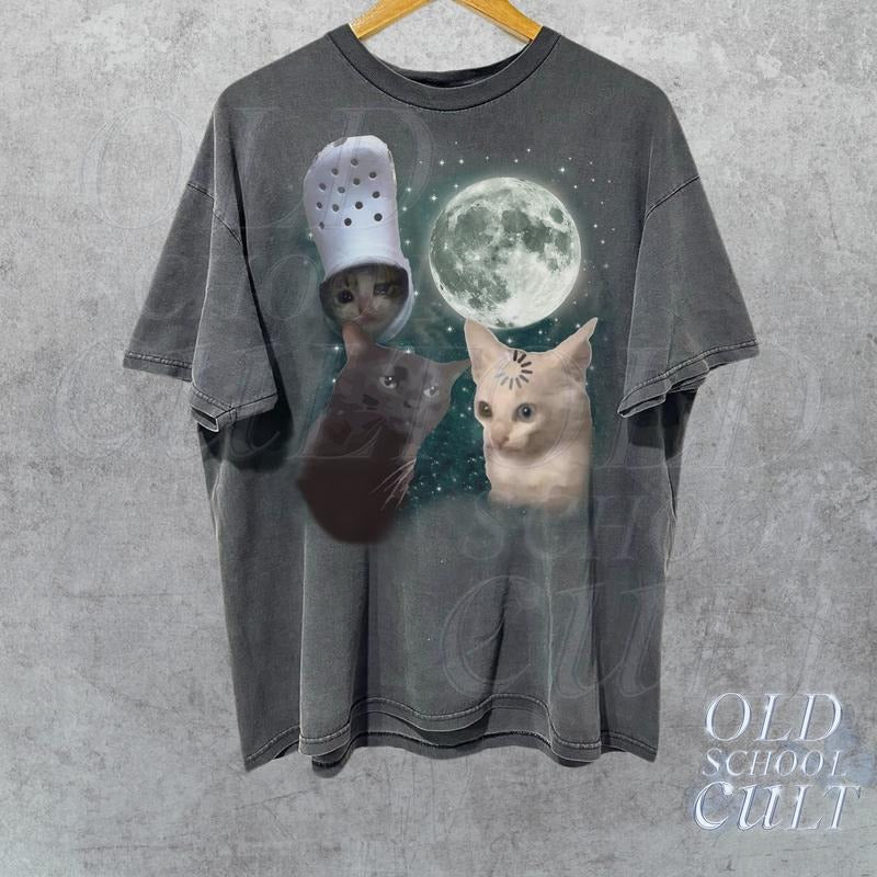 Three Cats Vintage Graphic T-shirts, Retro Cat Moon Tshirt, Cat Lovers, Funny Cat