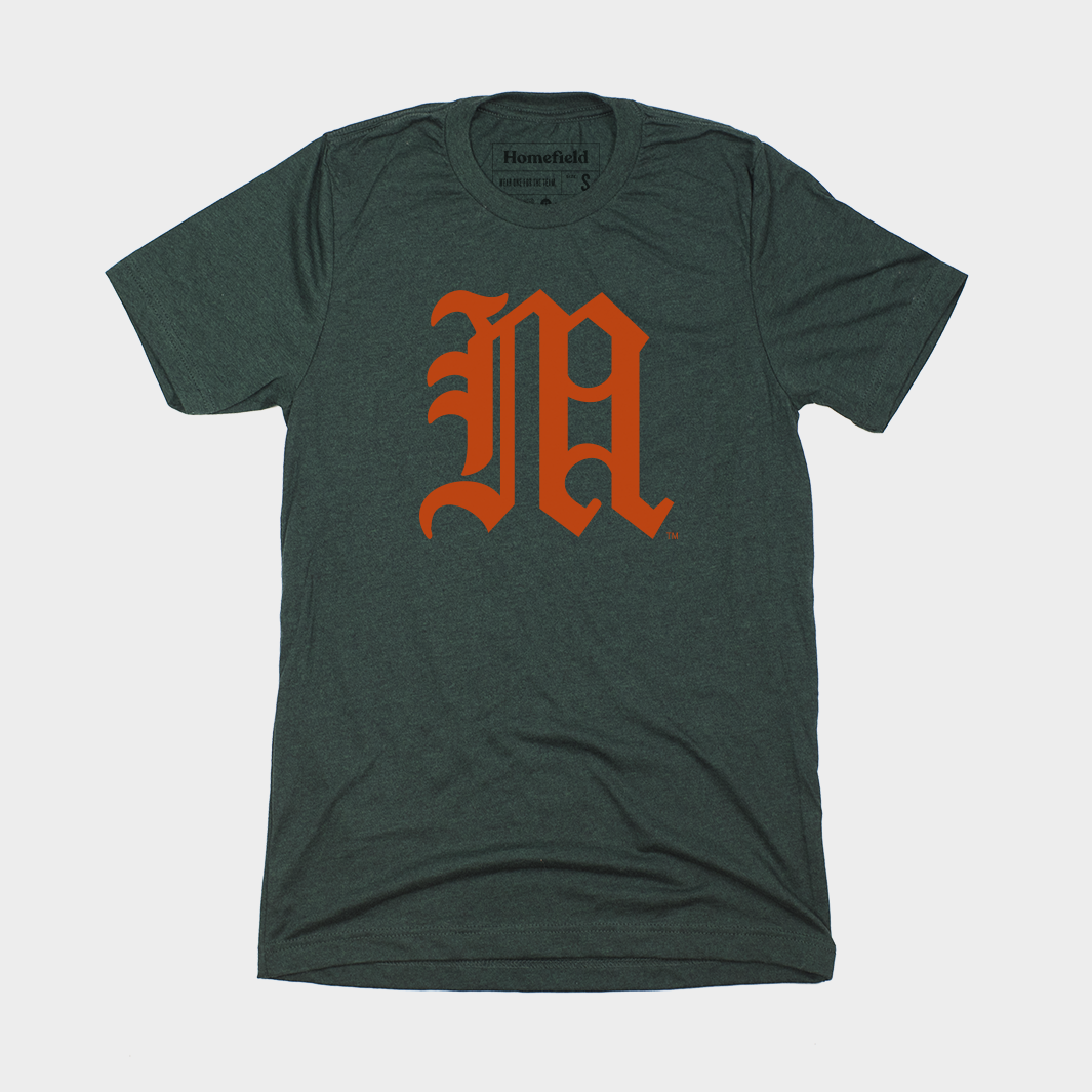 U of M Vintage Baseball T-Shirt Style001
