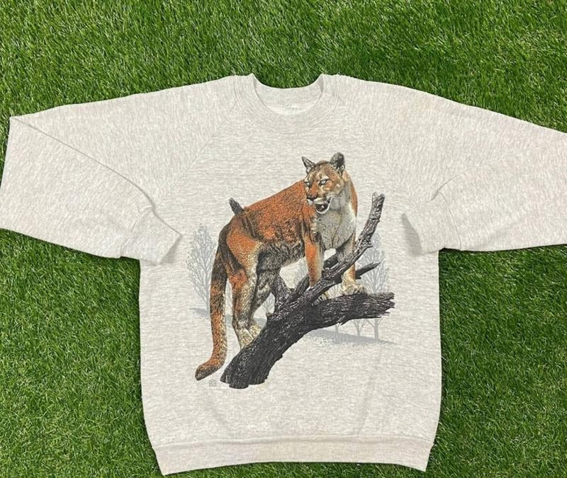 Vintage Cougar Crewneck Sweatshirt Wild Animal Pull Over 1980s 80s Sweater Mountain Lion Puma Cat GIft FOr Her Gift For Him Menswear Athletic