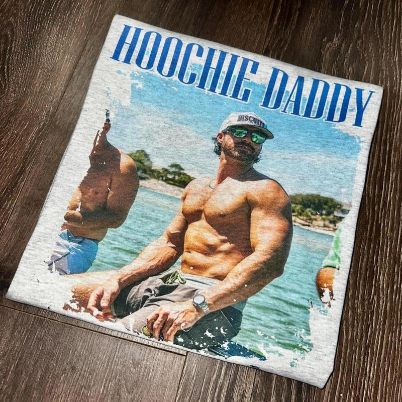 Vintage Hoochie Daddy Riley Green Graphic t-shirt, Unisex T-Shirt, For Men Women Menswear Top