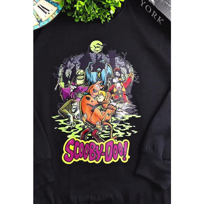 Vintage Scooby-Doo Halloween Shirt, Shaggy & Monsters Spooky Tee, Retro Cartoon Graphic T-Shirt, Haunted Castle Gift Shirt