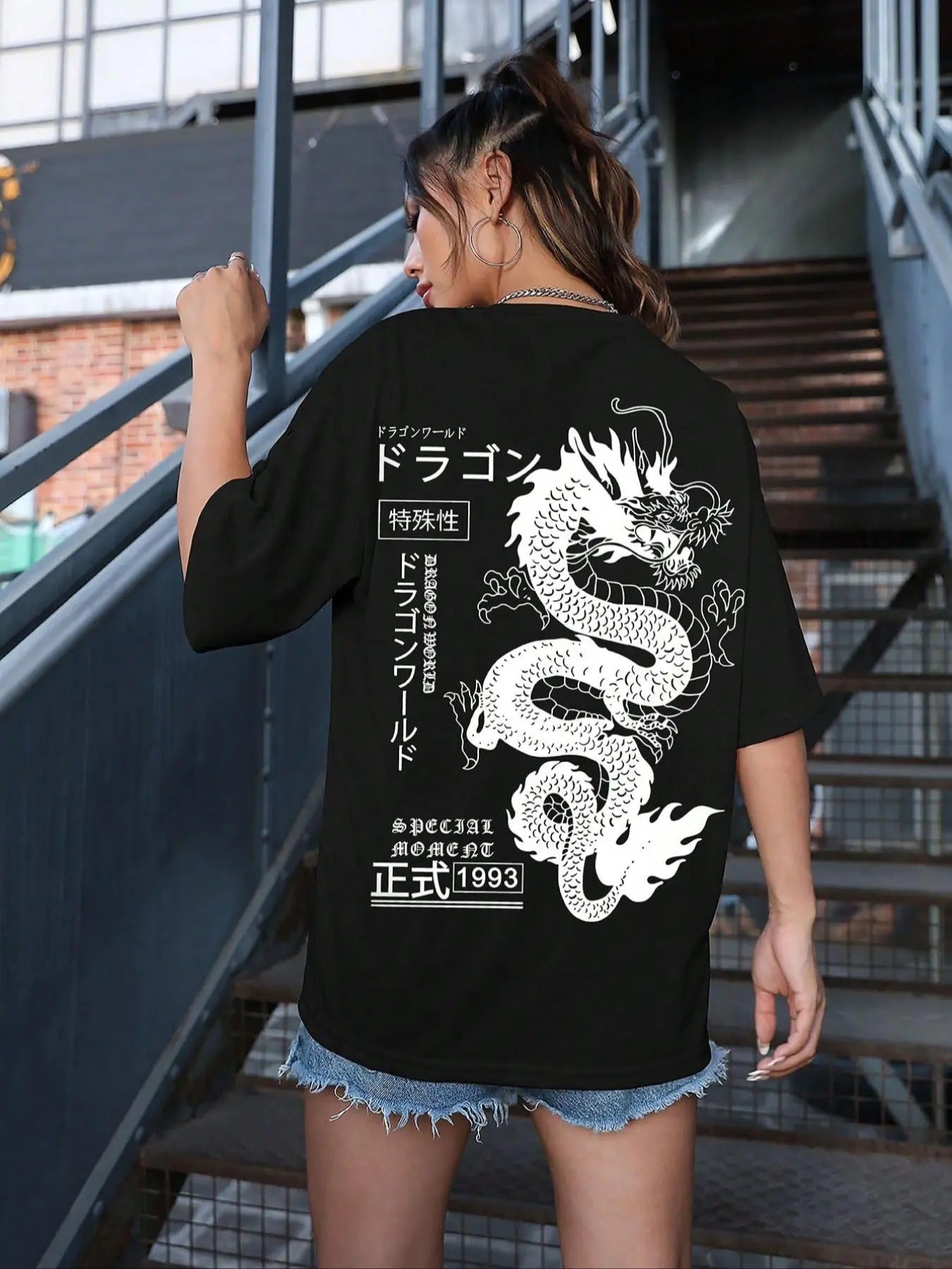 Women's Dragon Graphic Round Neck Tee, Casual Letter Print Half Sleeve T-Shirt for Summer, Fashion Women's Top for Daily Wear