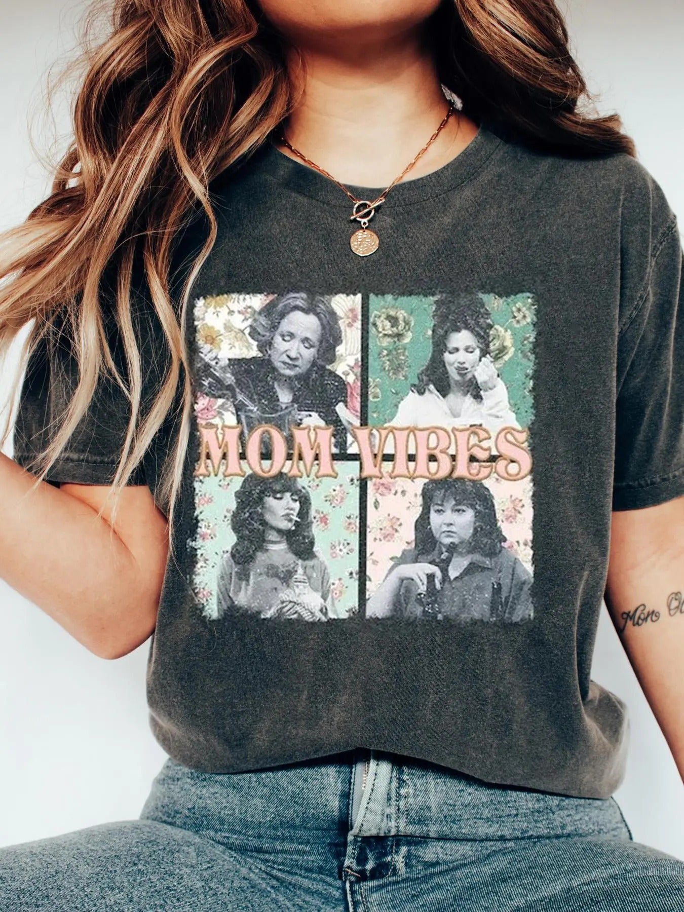 Women's Letter Print Round Neck Tee, Vintage Trendy Casual Short Sleeve T-shirt for Daily Wear, Ladies Summer Wear