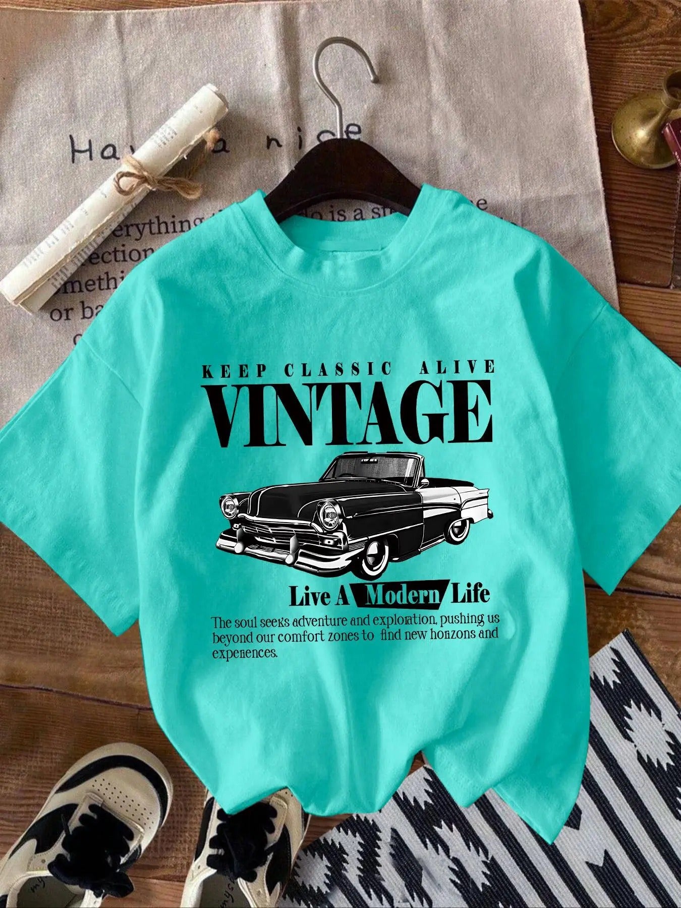 Women's Vintage Car Print Round Neck Tee, Casual Short Sleeve T-shirt for Summer, Women's Top for Daily Wear