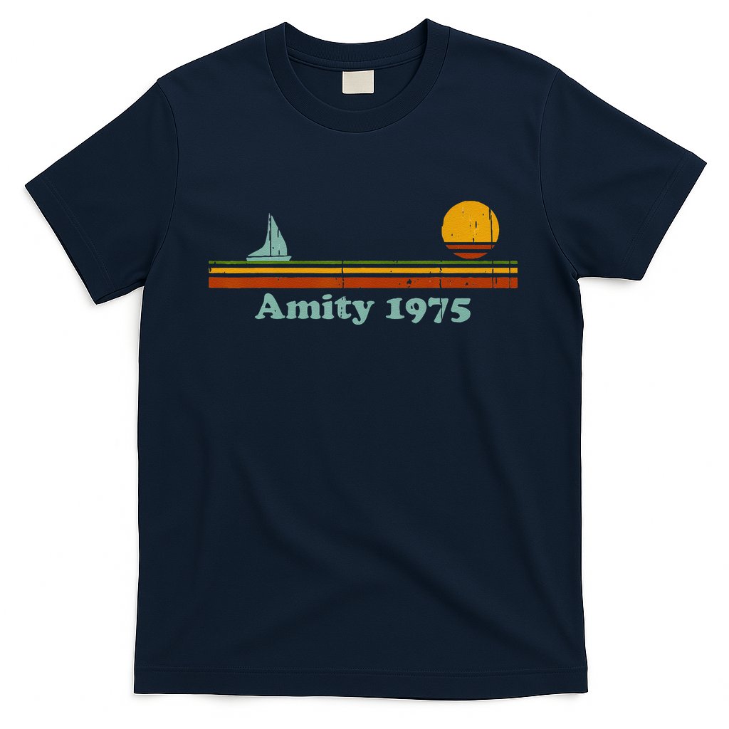 Vintage Amity 1975 Sunset Retro Sailboat Sunrise Summer T-Shirt